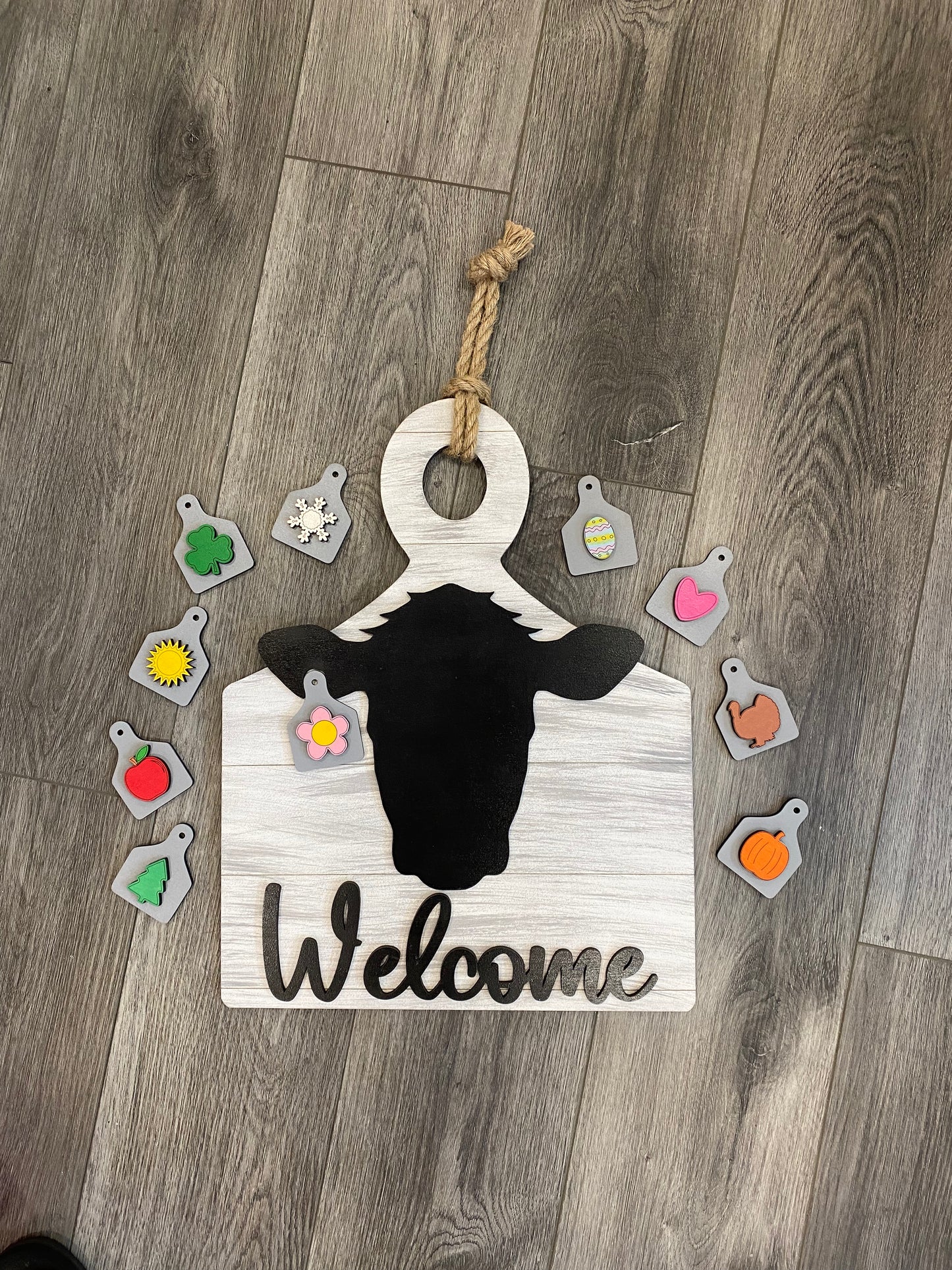 DIY Paint Kit: Interchangeable cattle tag